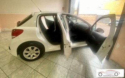 Peugeot 207 HDi 70CV 5p. Sweet Years (5)