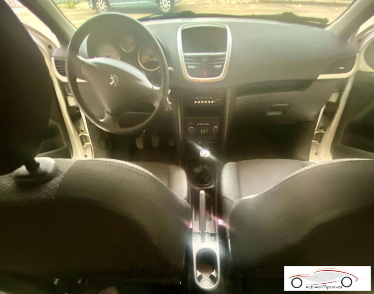 Peugeot 207 HDi 70CV 5p. Sweet Years (9)