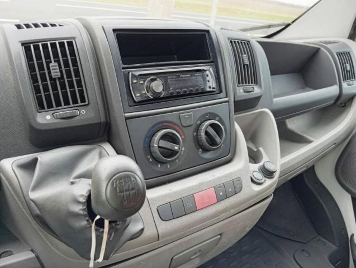 Peugeot Boxer 35 cassone fisso d.cab L3 2.2 diesel 140cv S&S (9)