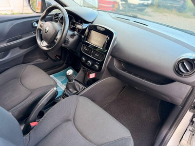 Renault Clio TCe 90 CV 5 porte Business (16)