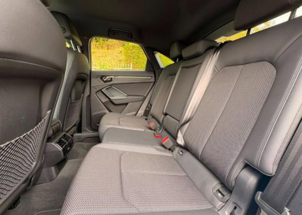 Audi Q3 Sportback 35 TDI S line edition (7)