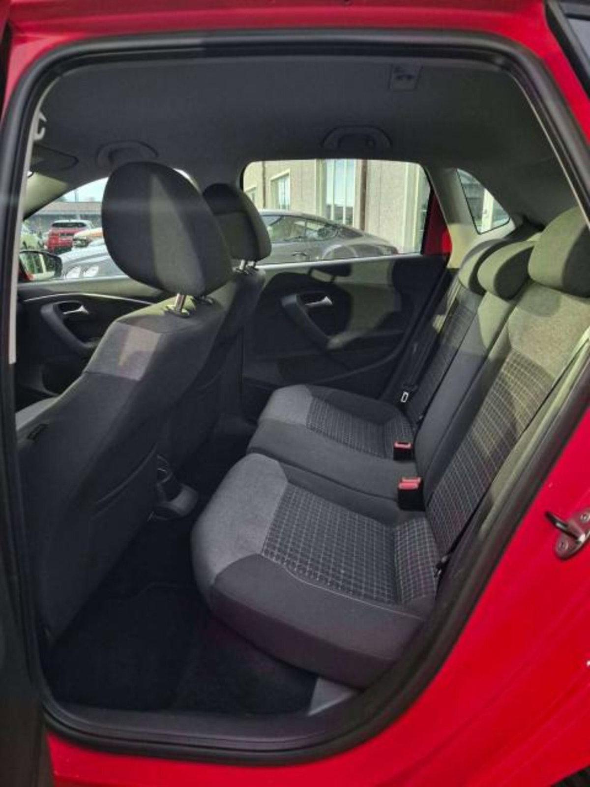 Volkswagen Polo 1.0 MPI 5p. Trendline (13)