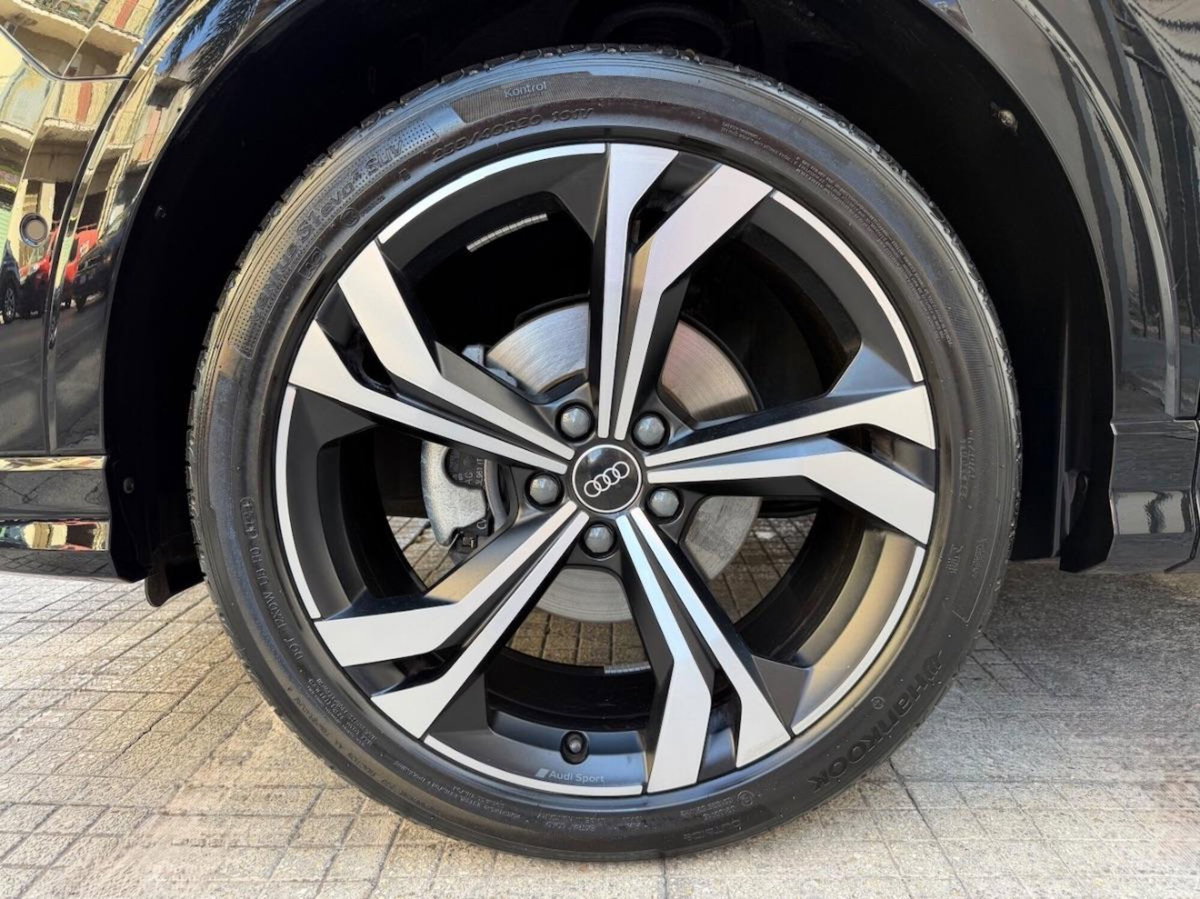 Audi Q3 Sportback 35 TDI quattro S tronic S line edition (12)