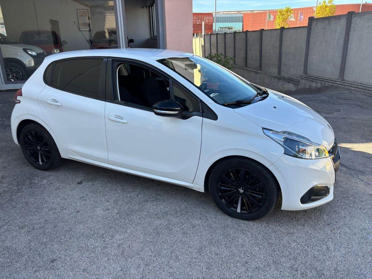 Peugeot 208 75 5 porte Active