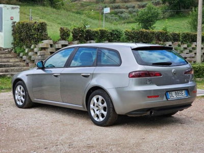 Alfa Romeo 159 SportWagon 1.9 JTDm 16V Sportwagon Progression (4)