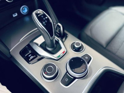 Alfa Romeo Stelvio 2.2 t Sprint Q4 210cv auto (20)