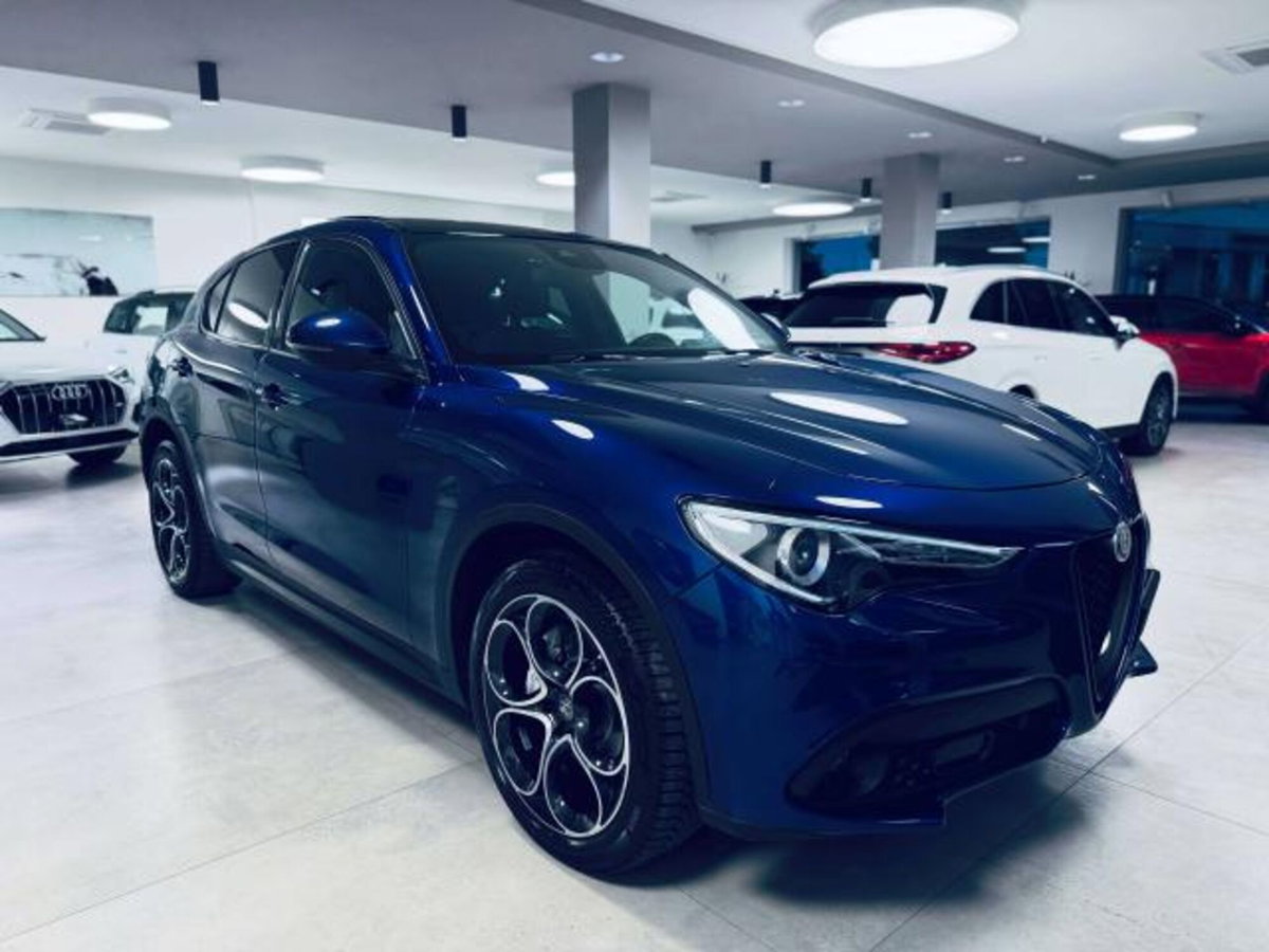 Alfa Romeo Stelvio 2.2 t Sprint Q4 210cv auto (3)