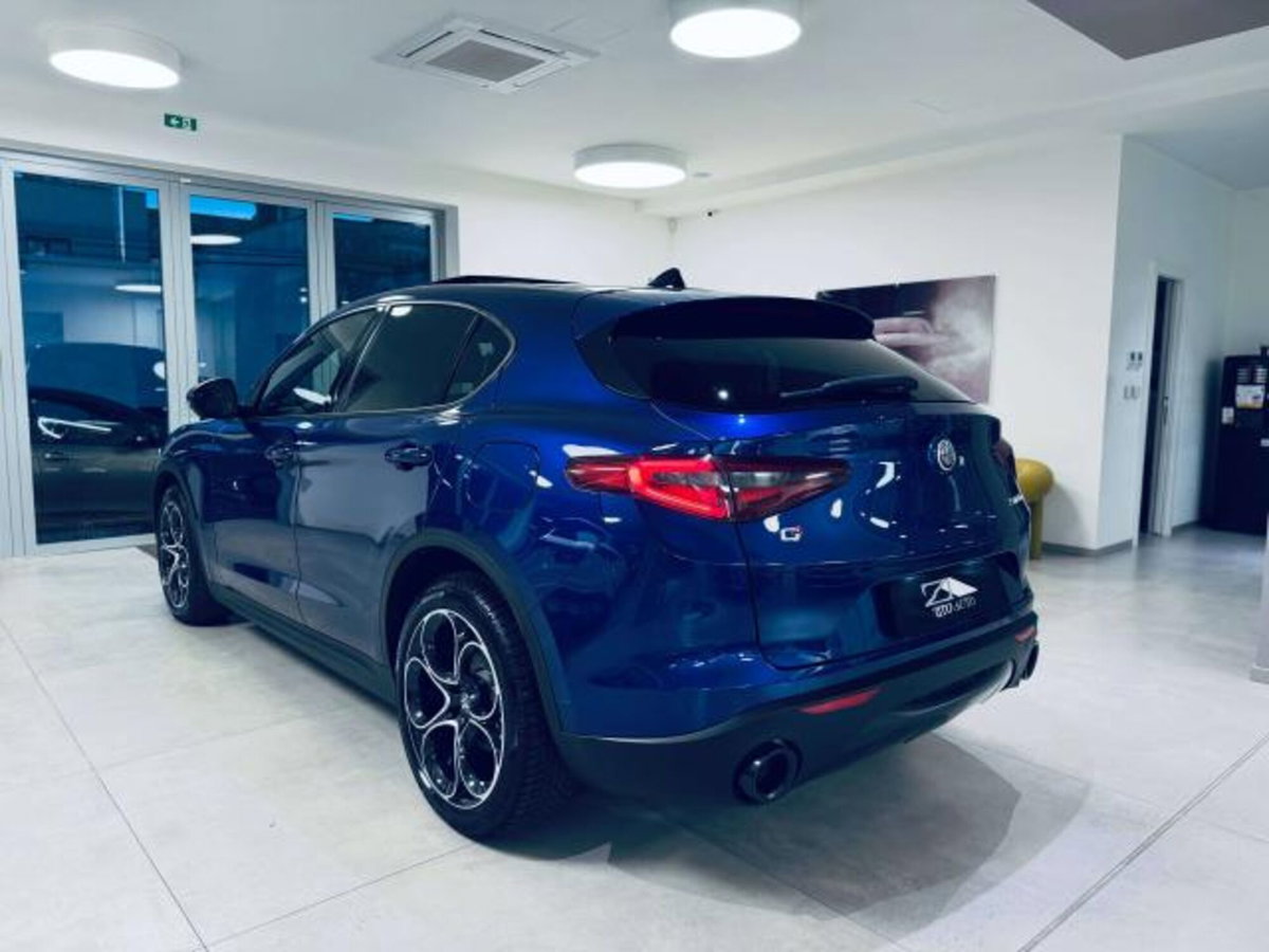 Alfa Romeo Stelvio 2.2 t Sprint Q4 210cv auto (7)