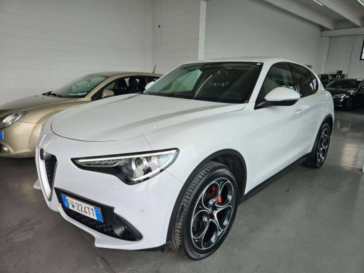 Alfa Romeo Stelvio 2.2 t Intensa Q4 210cv auto (3)