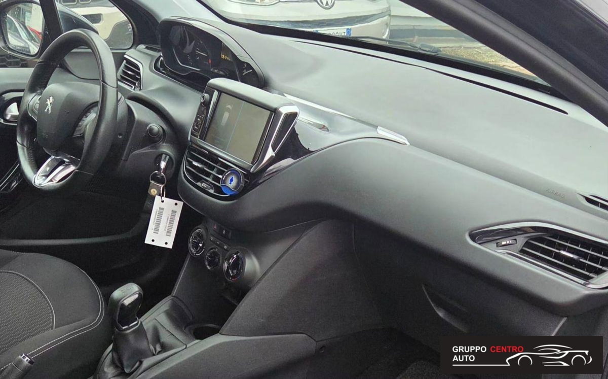 Peugeot 208 68 5 porte Active (14)
