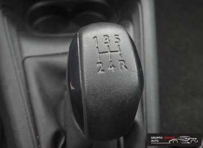 Peugeot 208 68 5 porte Active (17)