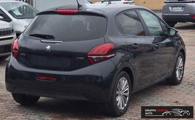 Peugeot 208 68 5 porte Active (4)