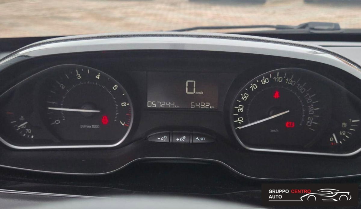 Peugeot 208 68 5 porte Active (9)