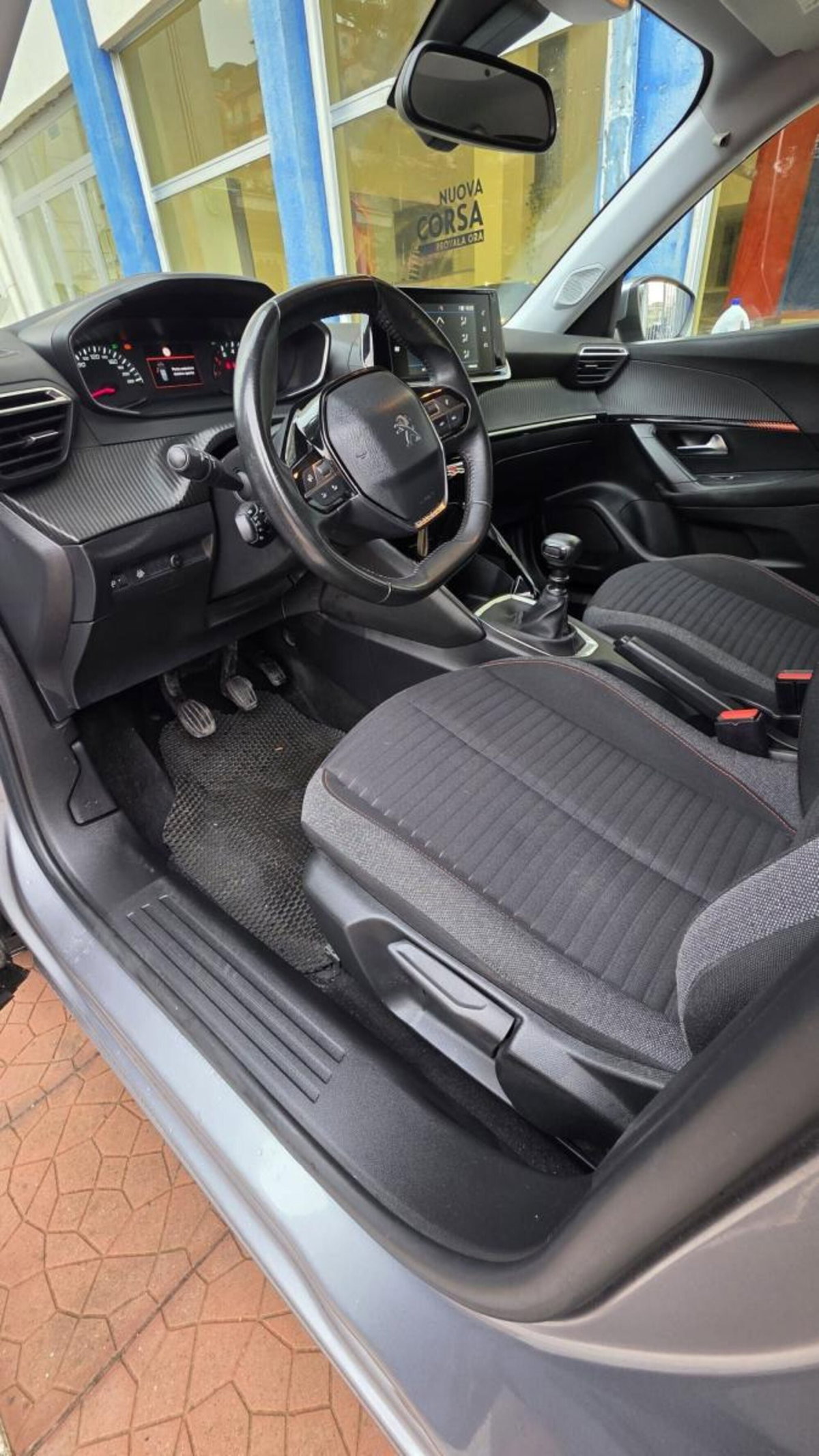 Peugeot 2008 BlueHDi 110 S&S Active Pack (10)