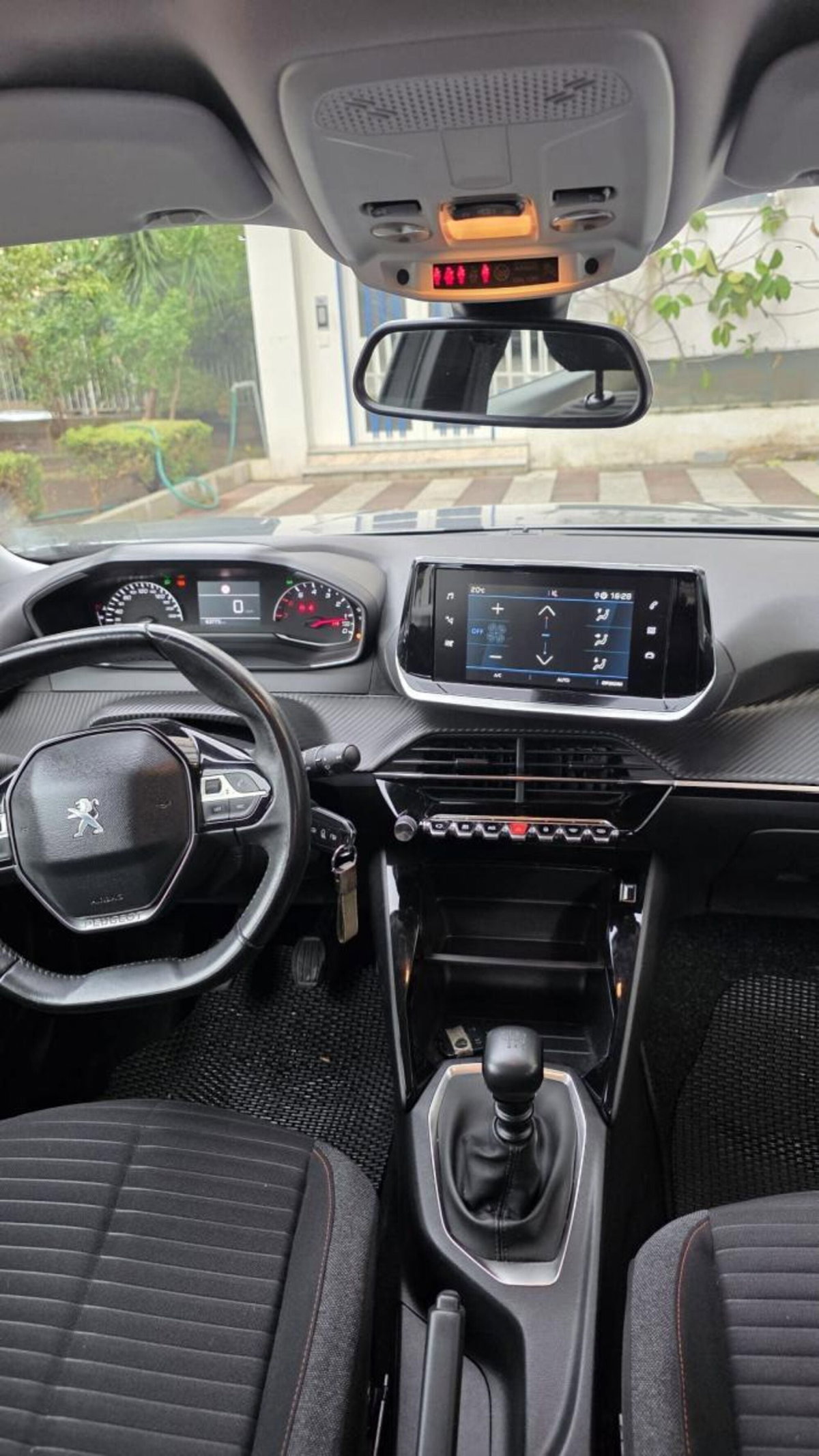 Peugeot 2008 BlueHDi 110 S&S Active Pack (6)