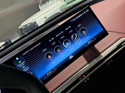 BMW iX xdrive50 pacchetto sportivo (17)