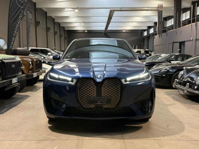 BMW iX xdrive50 pacchetto sportivo (2)
