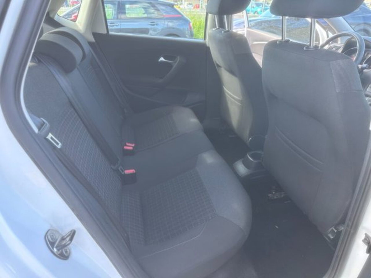 Volkswagen Polo 1.0 MPI 75 CV 5p. Comfortline (10)