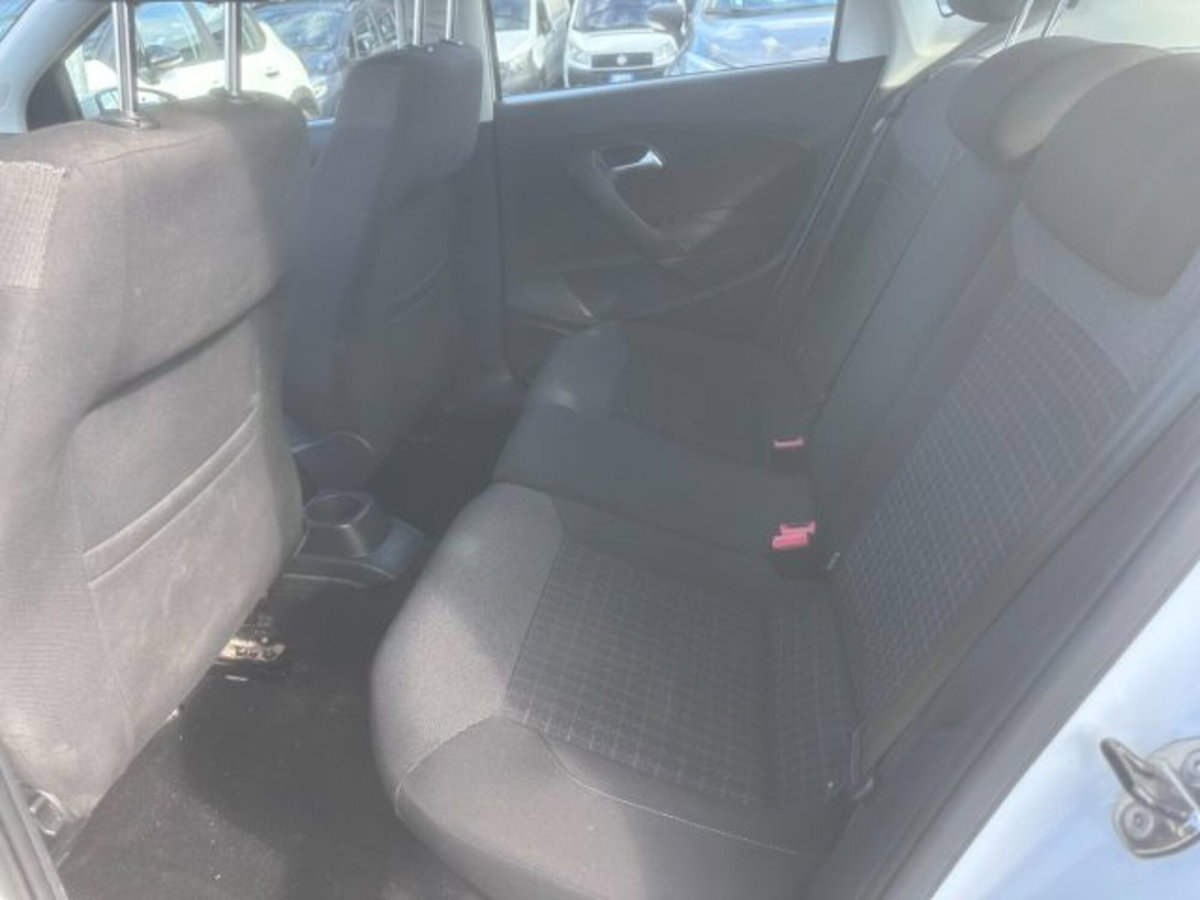 Volkswagen Polo 1.0 MPI 75 CV 5p. Comfortline (7)