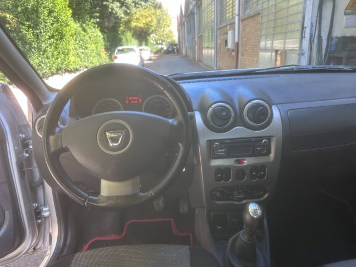 Dacia Duster 1.5 dCi 110CV 4x2 Lauréate (8)