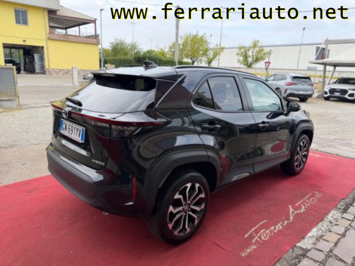 Toyota Yaris Cross 1.5 Hybrid 5p. E-CVT Lounge (3)