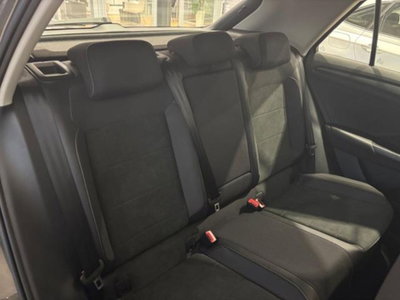 Volkswagen T-Roc 1.0 tsi Style 115cv (11)