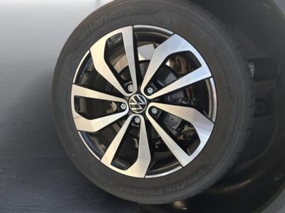 Volkswagen T-Roc 1.0 tsi Style 115cv (13)