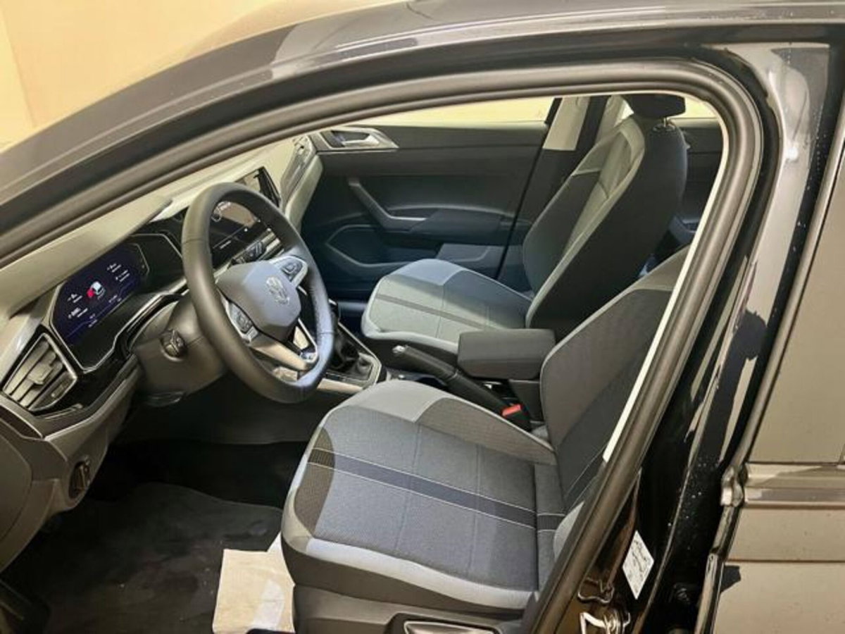 Volkswagen Polo 1.0 tsi Style 95cv (7)