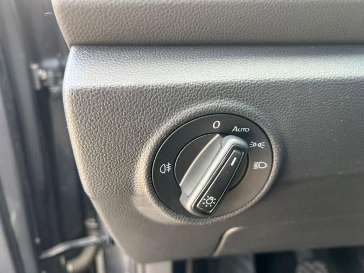 Volkswagen T-Roc 2.0 tdi Life 150cv dsg (13)