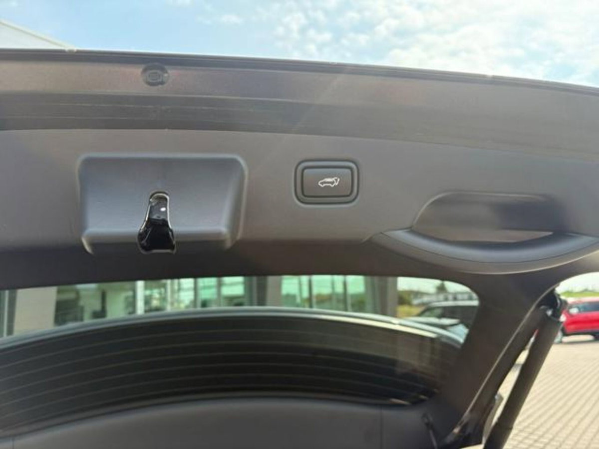 Kia Niro 1.6 GDi DCT HEV Evolution (12)