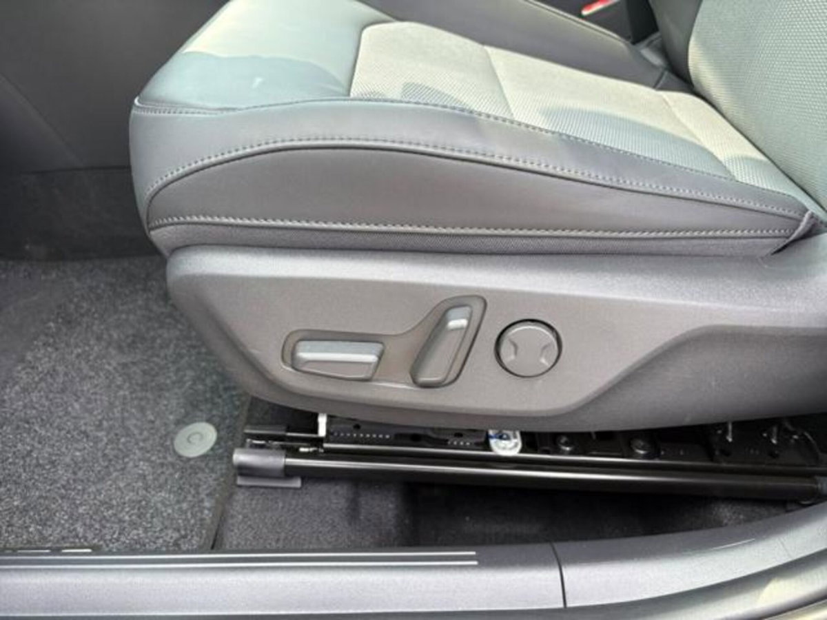 Kia Niro 1.6 GDi DCT HEV Evolution (14)