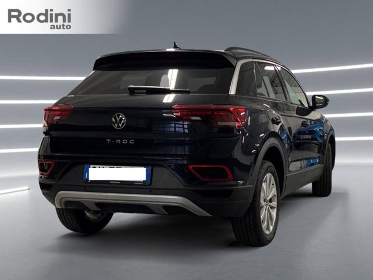 Volkswagen T-Roc 1.0 tsi Life 115cv (4)