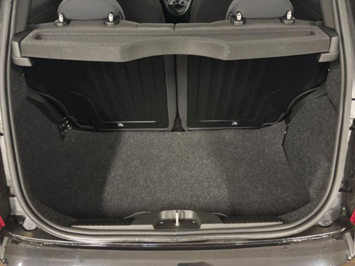 Fiat 500 1.0 Hybrid Club (11)