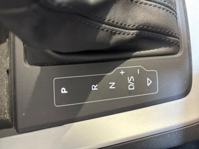 Audi Q3 35 TDI S line edition (12)