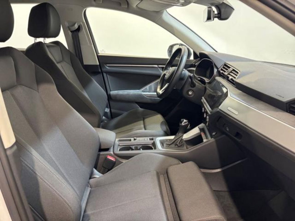 Audi Q3 35 TDI S line edition (18)