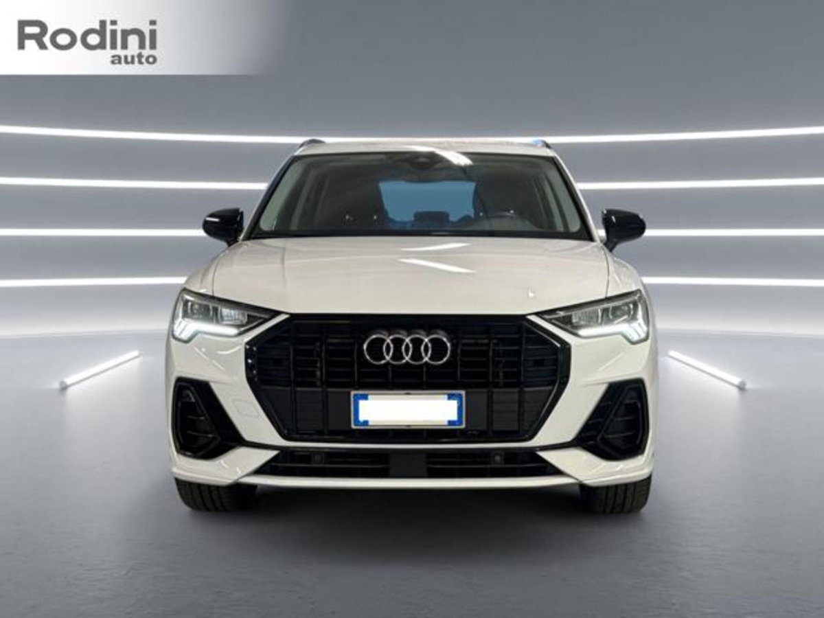 Audi Q3 35 TDI S line edition (2)