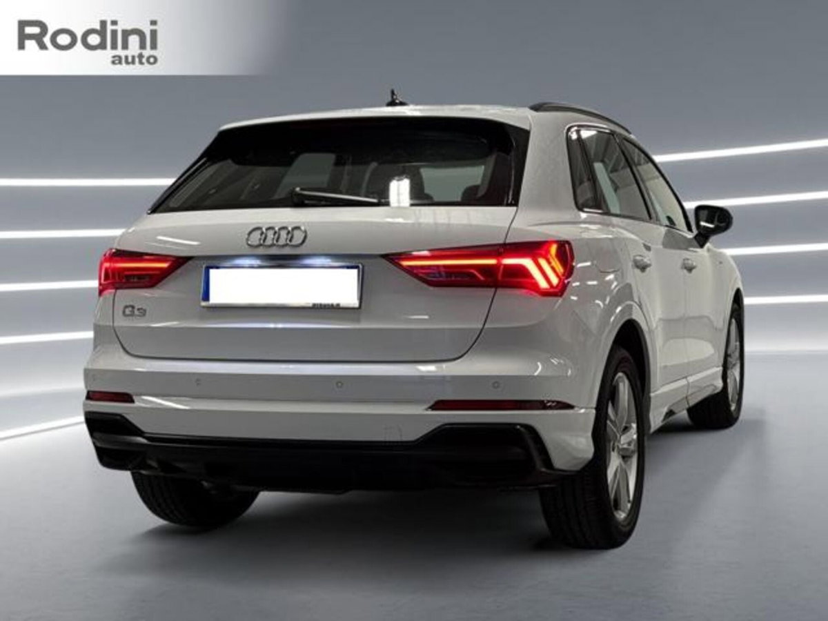 Audi Q3 35 TDI S line edition (4)