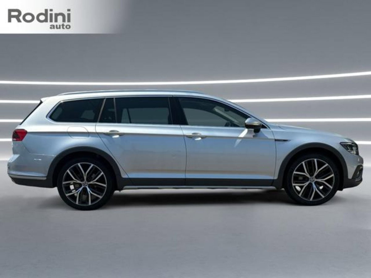 Volkswagen Passat Variant Alltrack 2.0 TDI 200 CV 4MOTION DSG (3)