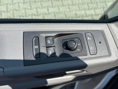 Volkswagen Veicoli Commerciali Transporter Furgone 2.0 TDI 110CV PC Kombi (12)