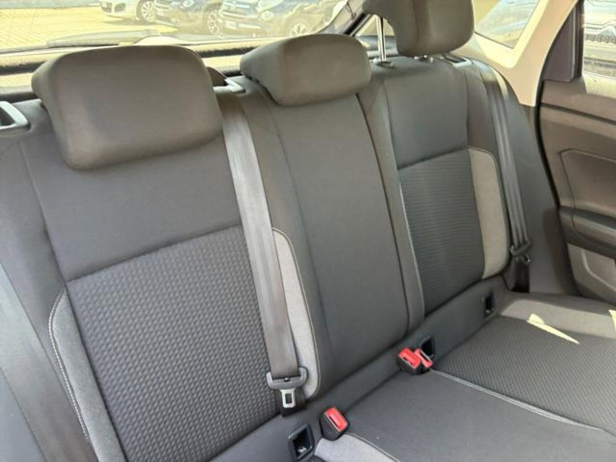 Volkswagen Polo 1.0 tsi Life 95cv dsg (9)