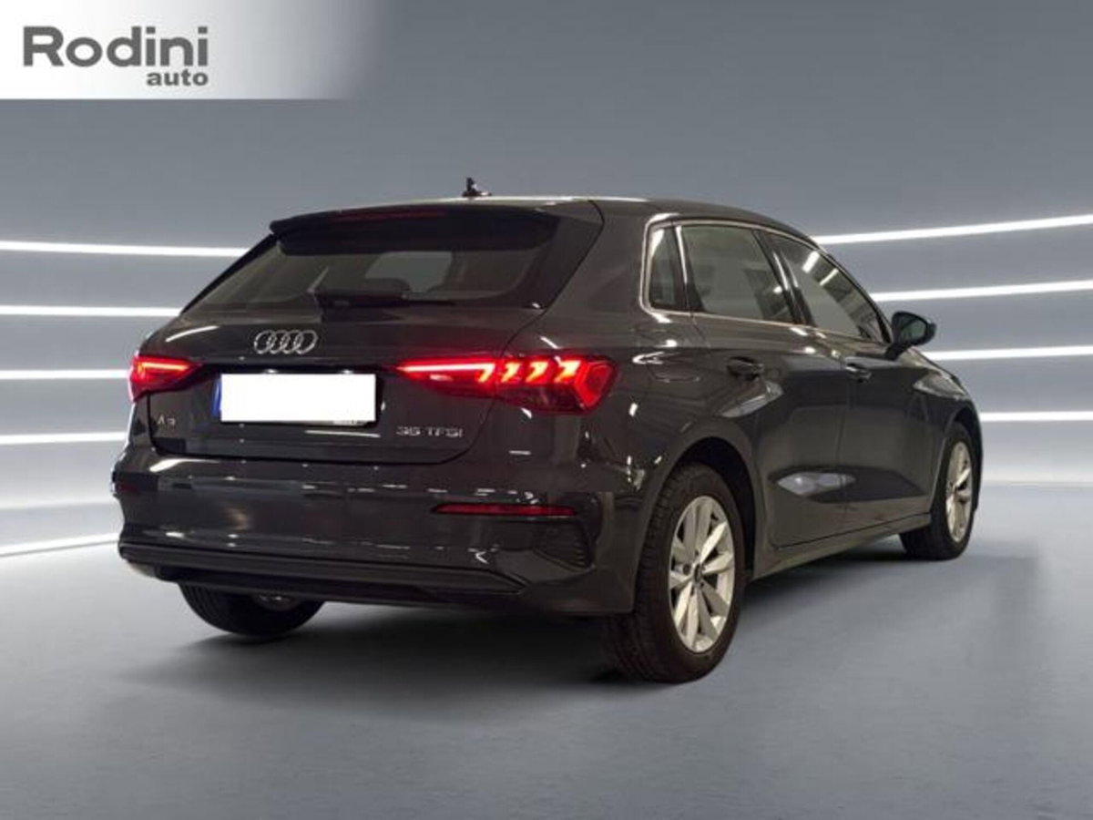 Audi A3 Sportback 35 TFSI S tronic Business (4)