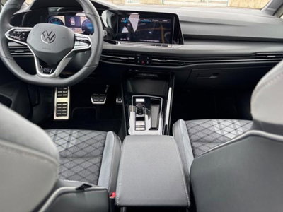 Volkswagen Golf 2.0 TDI 150 CV DSG SCR R-Line (5)