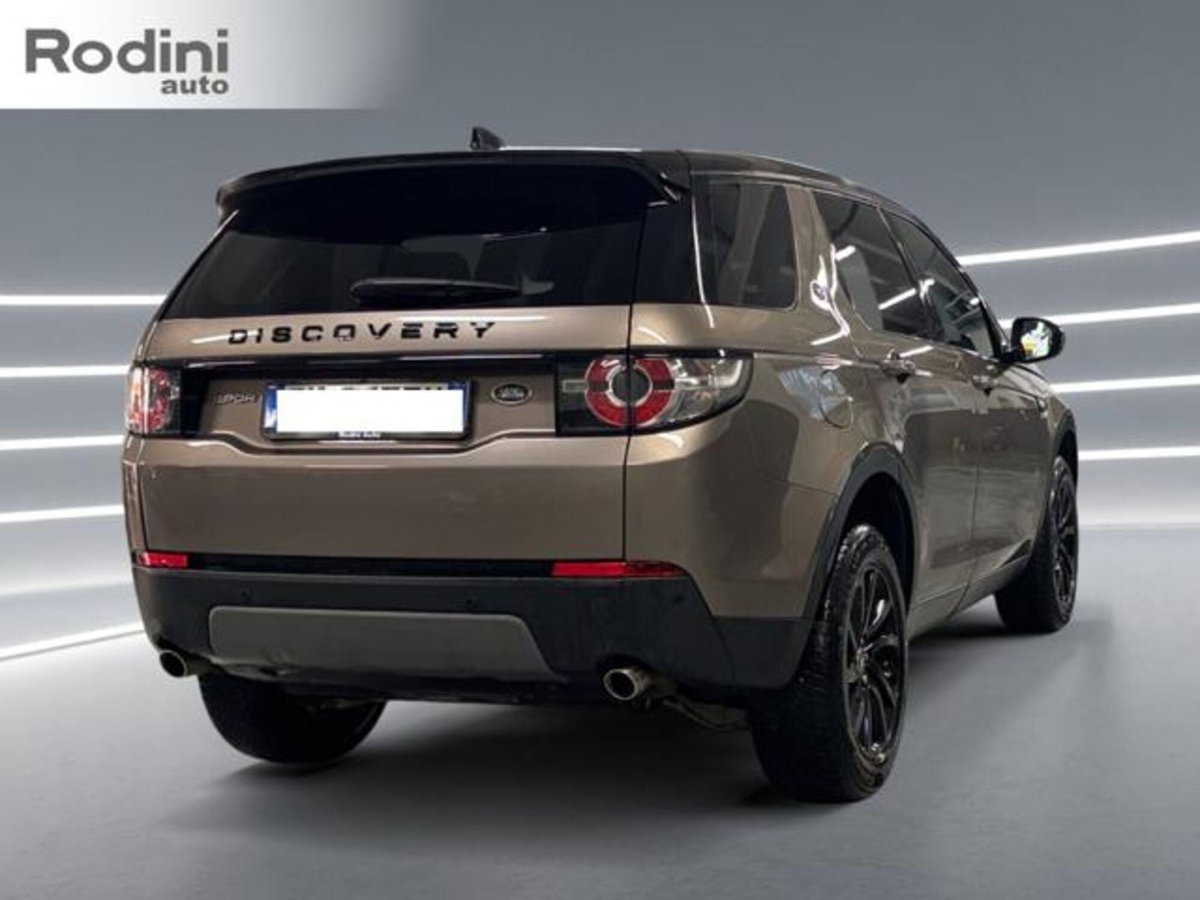 Land Rover Discovery Sport 2.0 TD4 150 CV Pure (4)