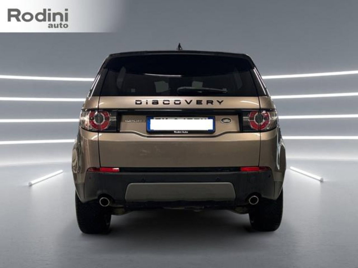 Land Rover Discovery Sport 2.0 TD4 150 CV Pure (5)