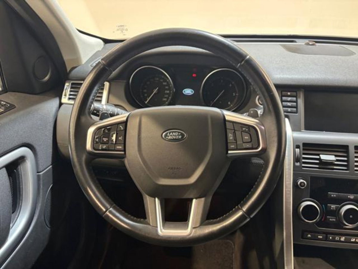 Land Rover Discovery Sport 2.0 TD4 150 CV Pure (7)
