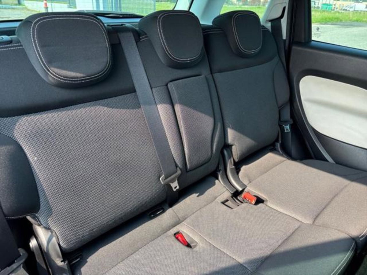 Fiat 500L 1.6 Multijet 105 CV Trekking (10)
