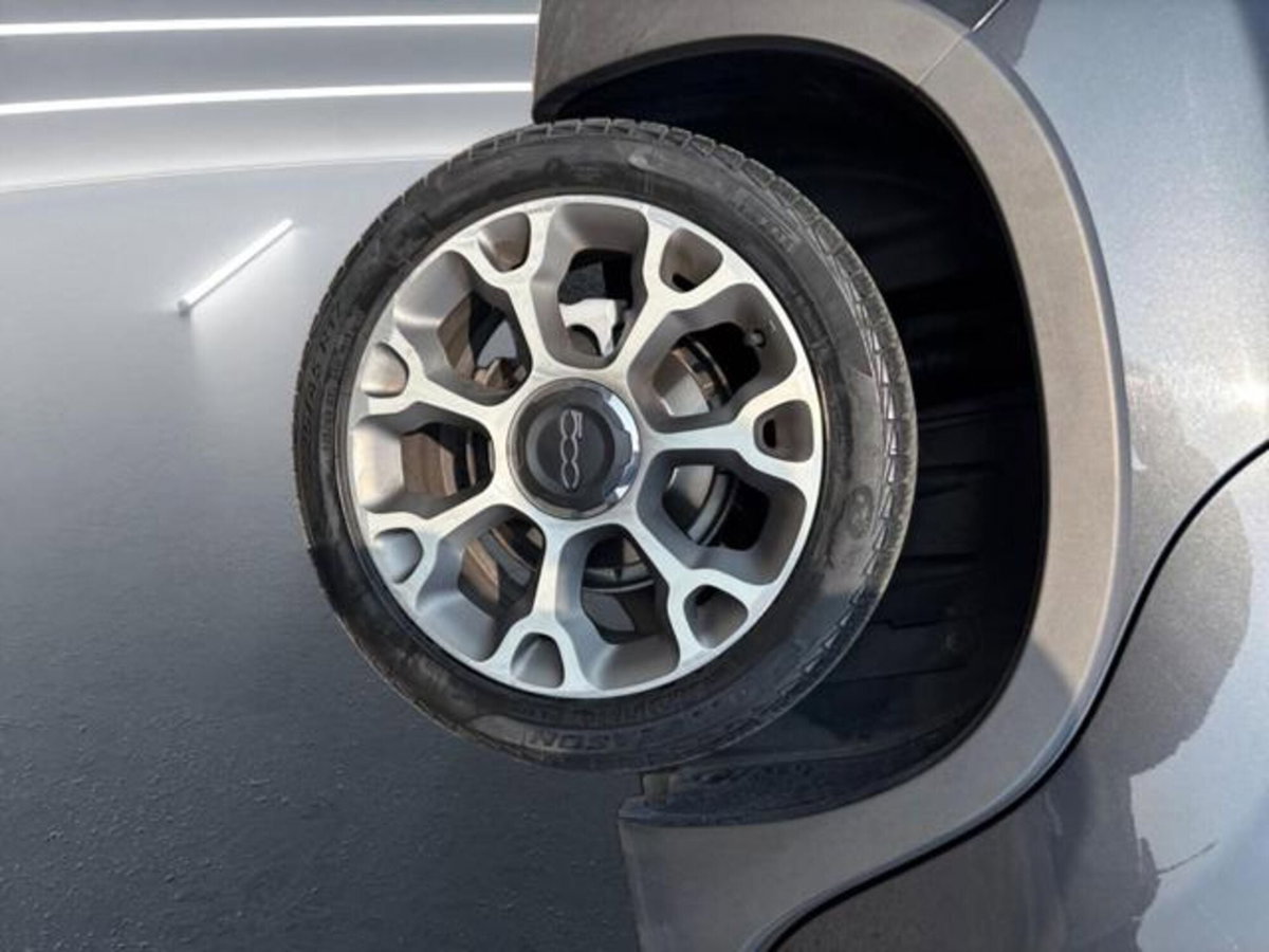 Fiat 500L 1.6 Multijet 105 CV Trekking (9)