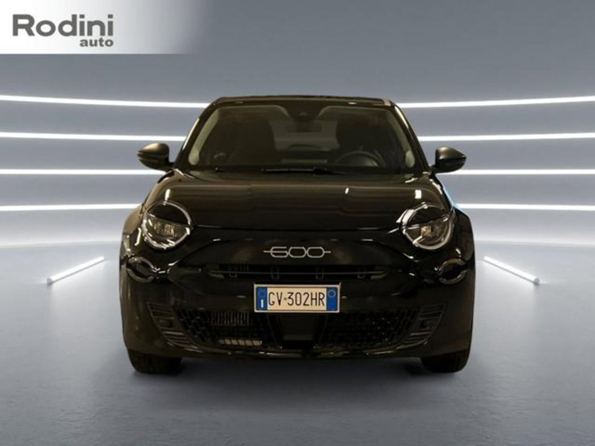 Fiat 600 1.2 hybrid 145cv auto (2)