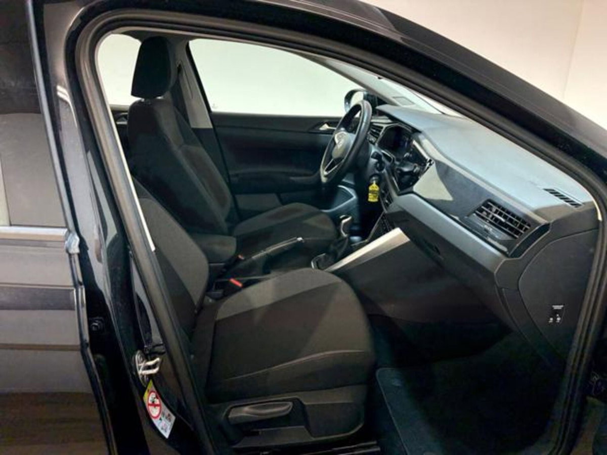 Volkswagen Taigo 1.0 TSI 110 CV Life (8)