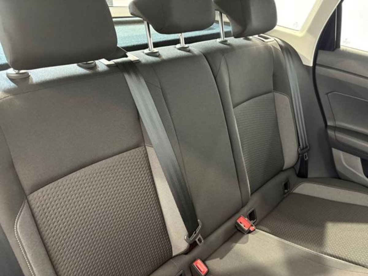 Volkswagen Taigo 1.0 TSI 110 CV Life (9)